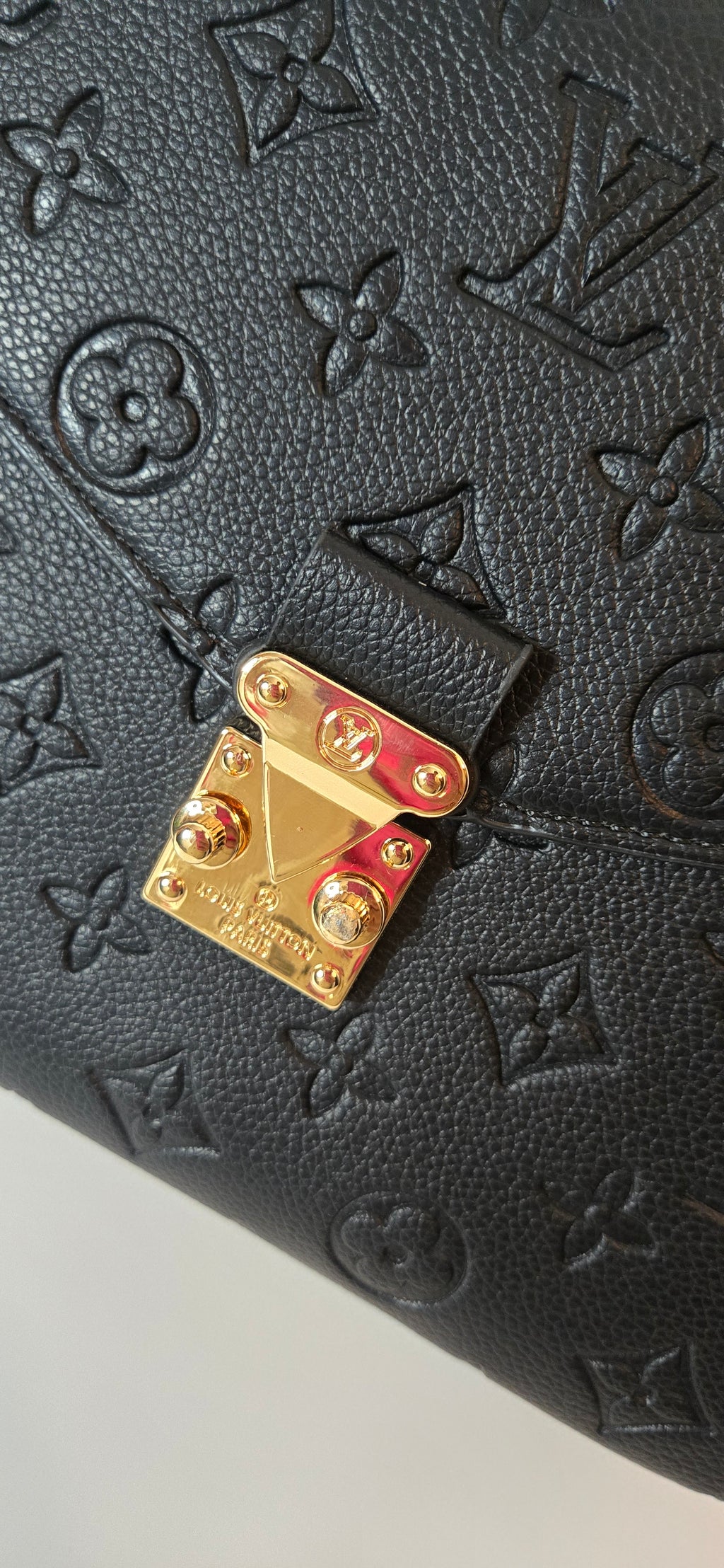 LV Black Beauty